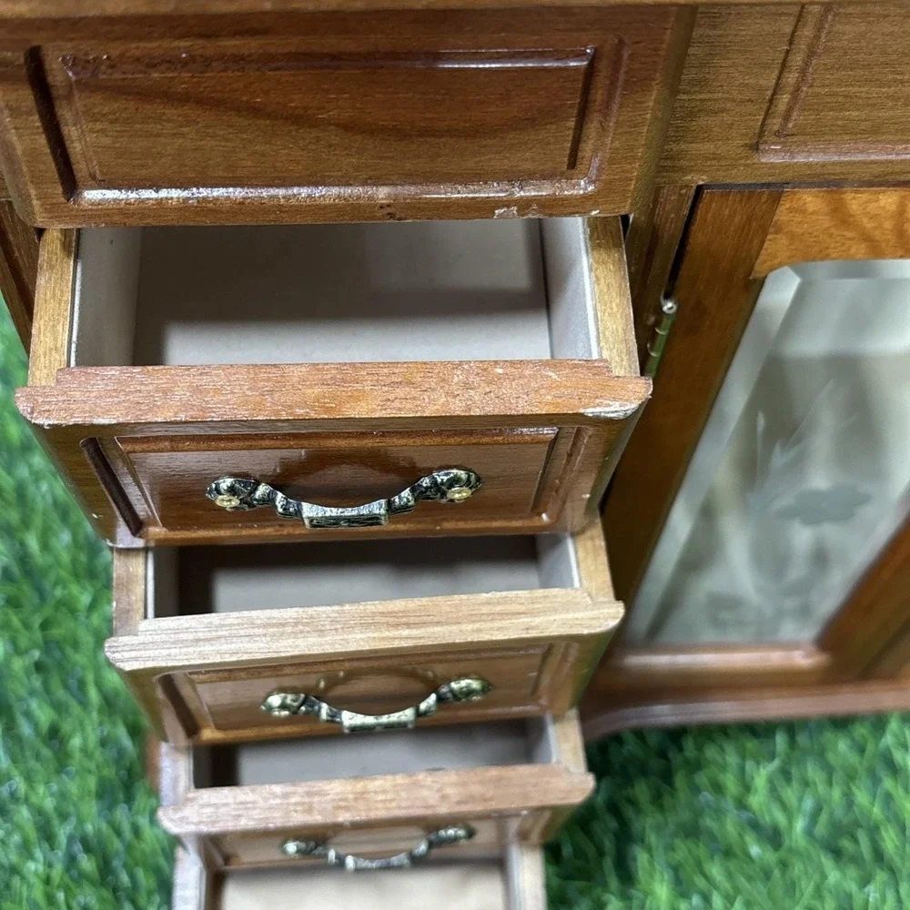 Vintage‎ Wooden Jewelry Box Double Glass Doors Music Box Brass Tone READ